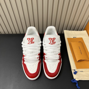 LV 트레이너 스니커즈