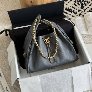 HOBO 퀼팅 숄더백