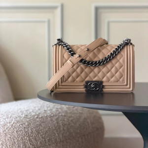 CHANEL 클래식 퀼팅 가방